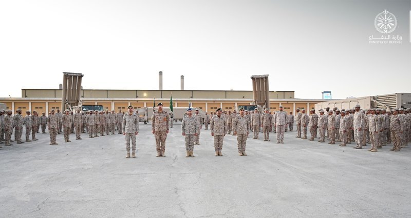 رئيس هيئة الأركان العامة يتفقد منظومة “ثاد” في جدة