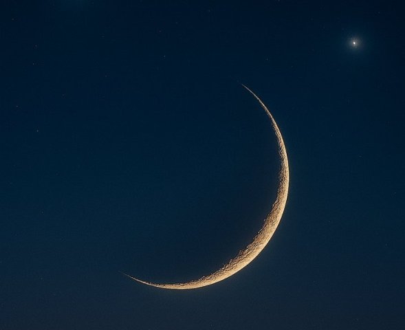 هلال جمادى الآخرة يزين سماء المملكة والوطن العربي