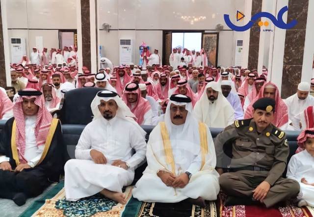 رؤساء مراكز جمعة ربيعة وسيالة والسليم يؤدون صلاة عيد الفطر
