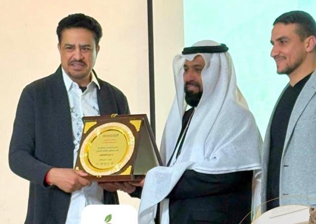 تكريم الدكتور الشهابي بجائزة أفضل مستشار عربي في الإرشاد الأسري