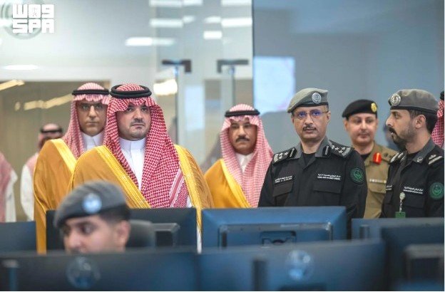 الأمير عبدالعزيز بن سعود يدشّن المركز الرقمي للعمليات الأمنية بجدة
