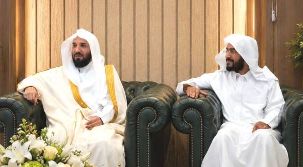 بتوجيه وزير العدل : د . العمري يتفقد عدداً من المحاكم بعسير