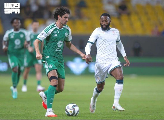 الدرعية يخسر أمام الأهلي في أولى جولات الدوري