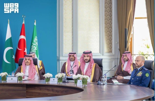 خالد بن سلمان : ترابط الدول الثلاث يتطلب تنسيقًا سياسيًا وتكاملًا دفاعيًا