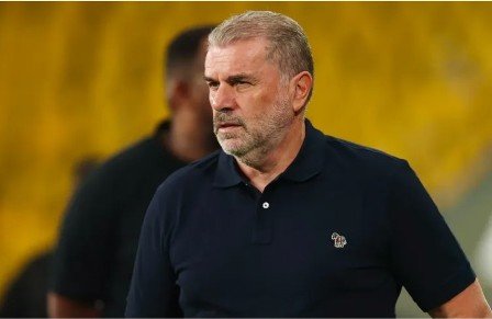 بوستيكوغلو يشيد ببداية النصر ويؤكد غياب رونالدو