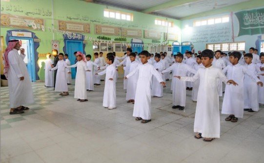 أكثر من 200 ألف طالب وطالبة ينتظمون بتعليم تبوك