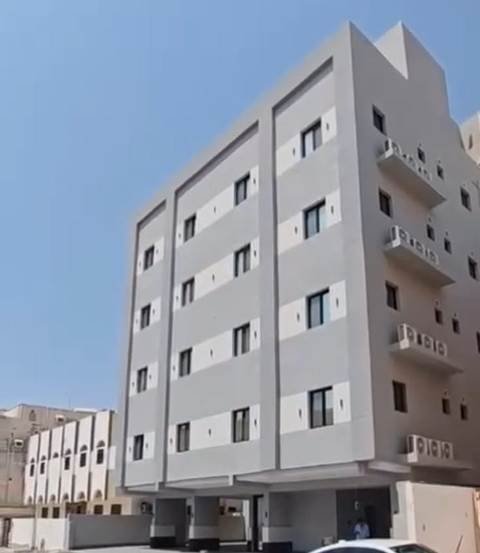 عمارة بحي البوادي مكونة 20 شقة للبيع بجدة
